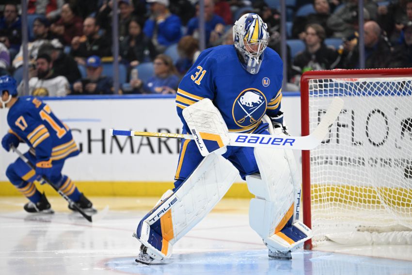 Marty Biron's Top Moment Left Off the Buffalo Sabres Plays of November 