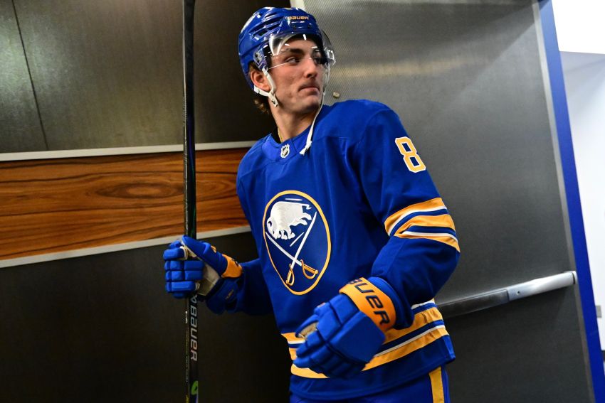 Sabres’ Michael Kesselring Vows to Prove Himself After Injury Setback: “I’m Ready to Go”